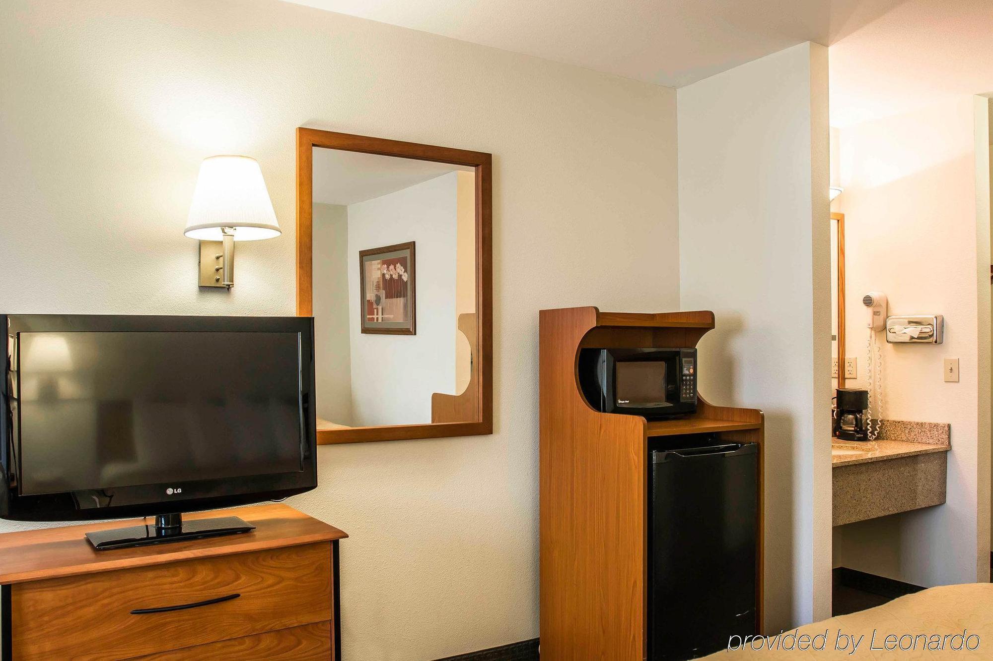 Quality Inn Durand I-69 Ngoại thất bức ảnh